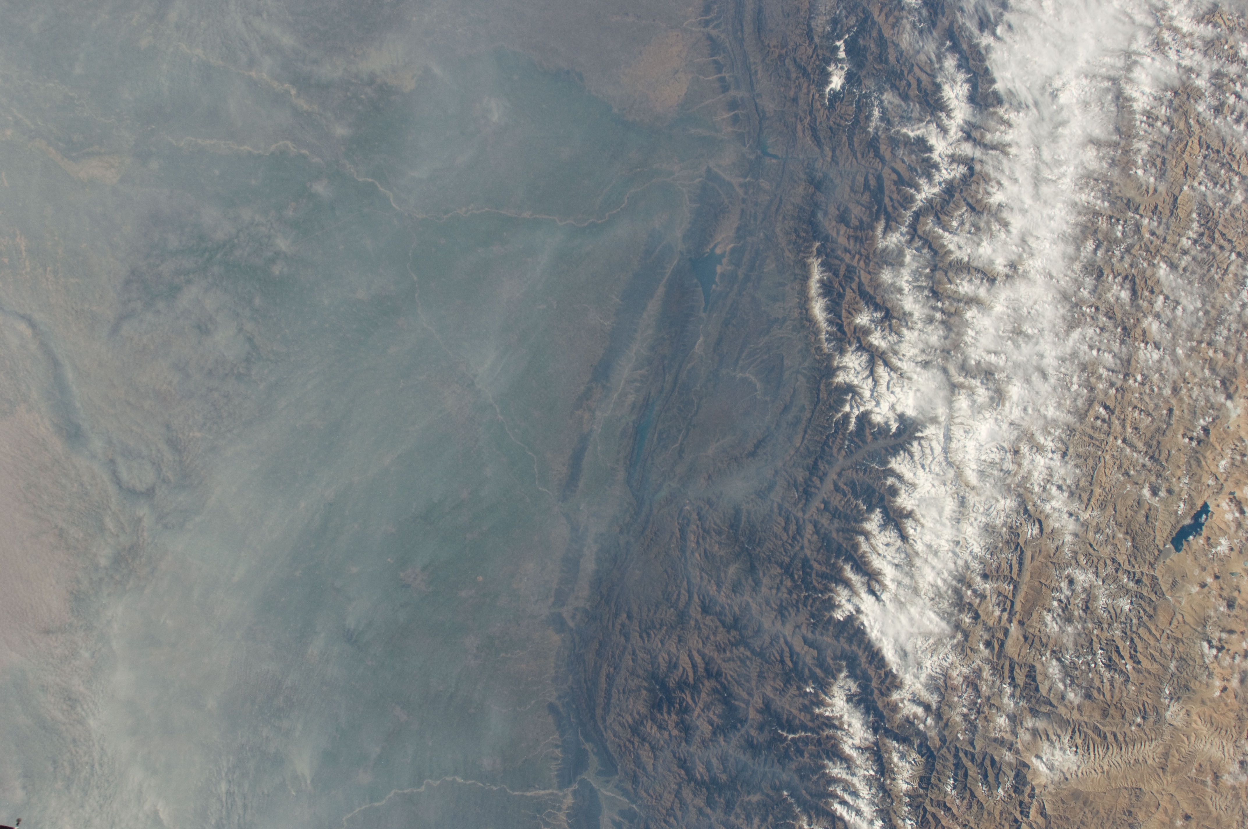 アグワー・ララン