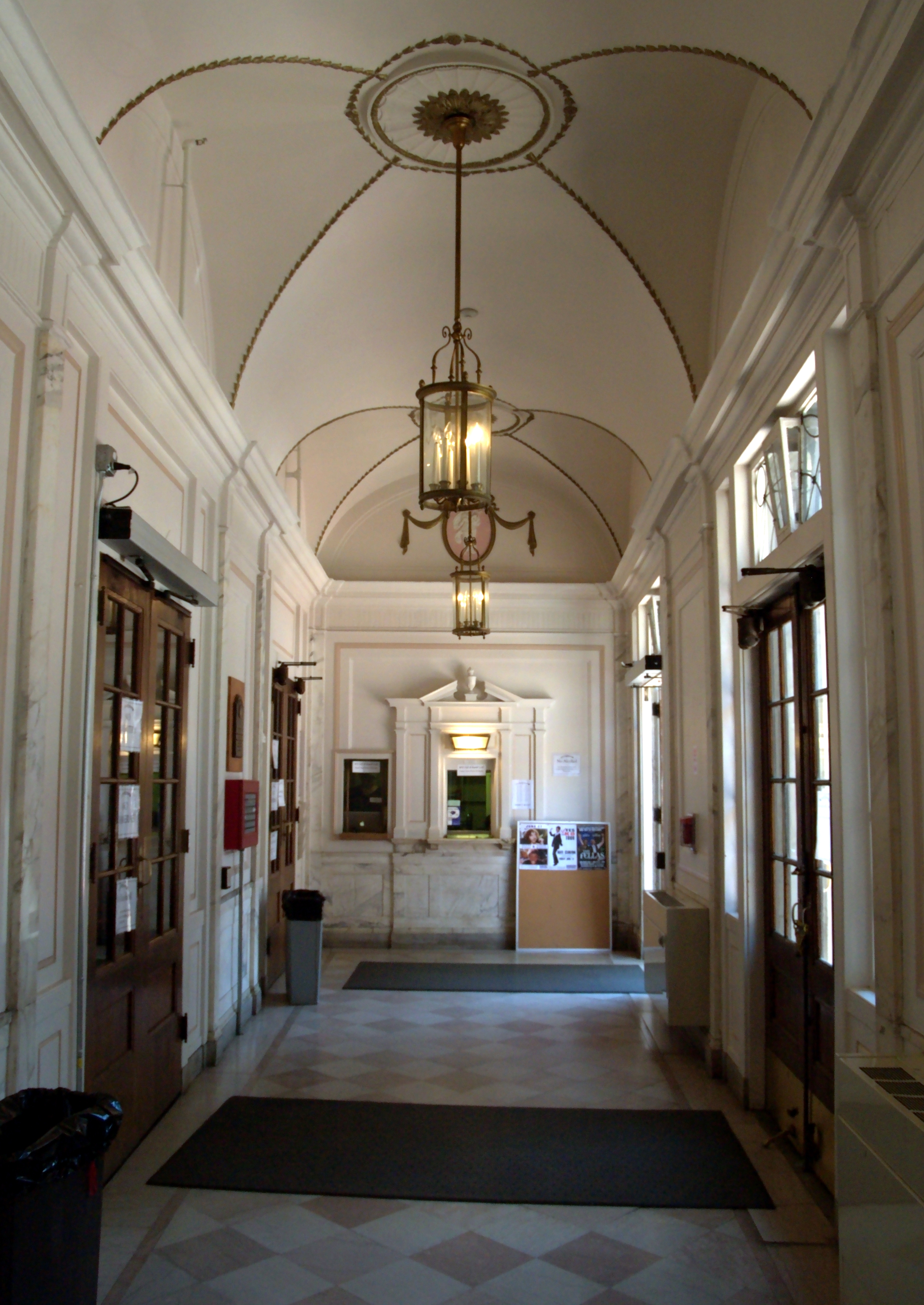 ウィルバー劇場